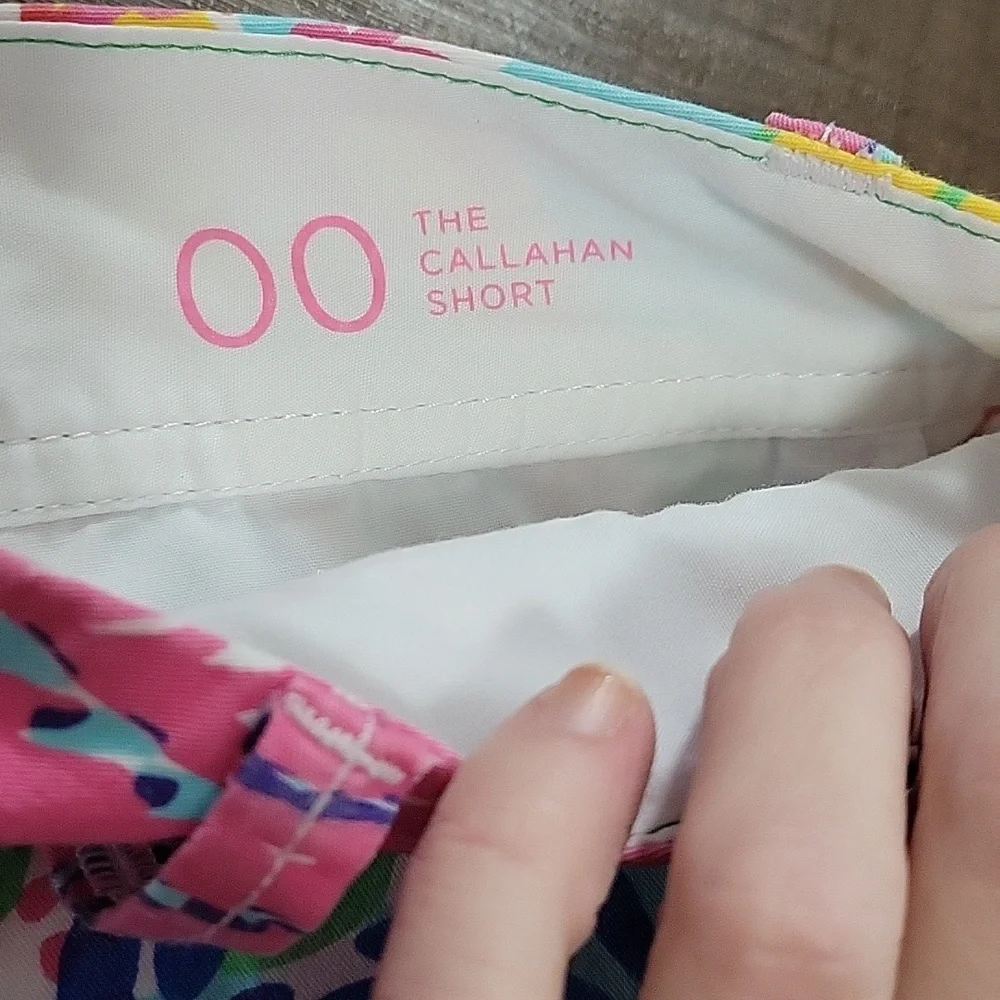 NWOT Lilly Pulitzer  Size 00 Colorful Women's Shorts - Picture 3 of 5